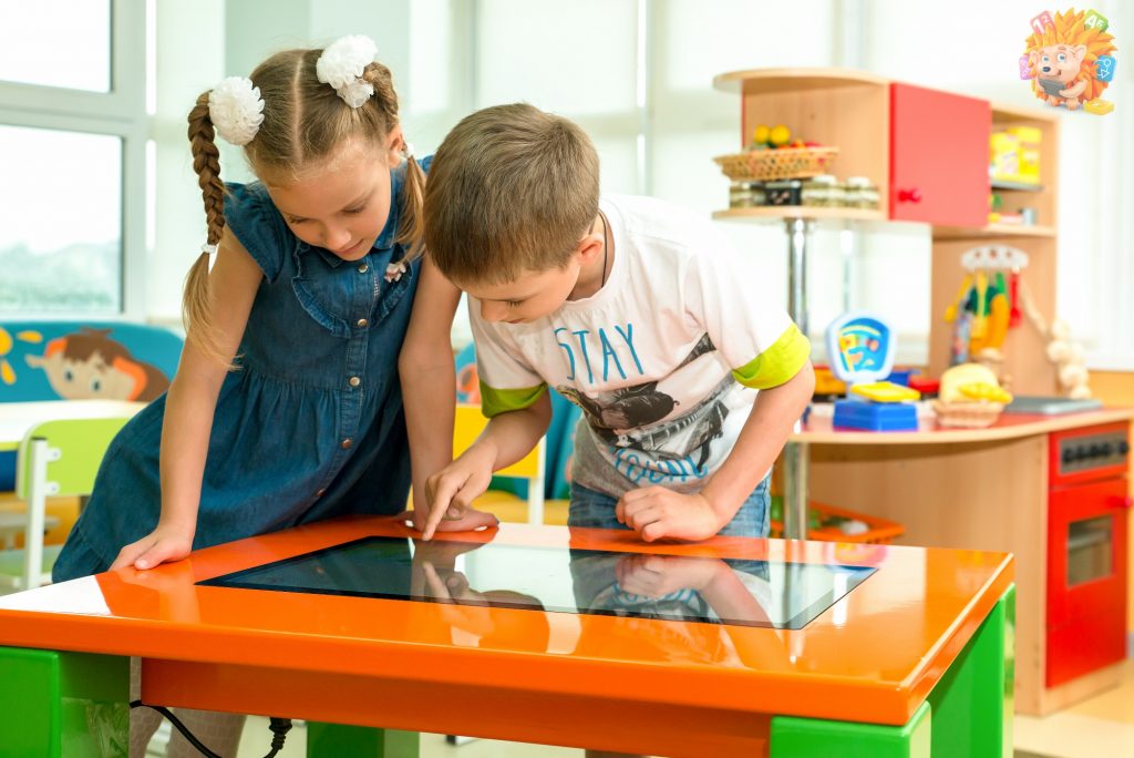 Детский интерактивный стол Уникум-1 Детский интерактивный стол Уникум-1